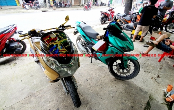 Đồ chơi xe PCX 2011