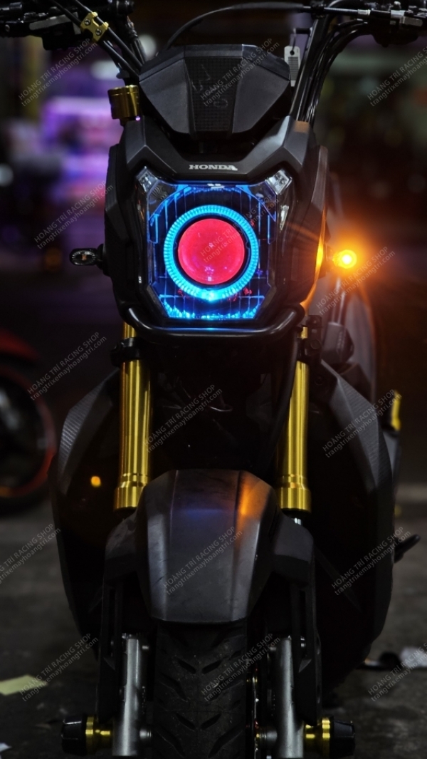 Anh Trác - Zoomer X 