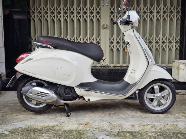 Vespa Primavera độ đầu đèn Vespa Sprint - Phương Vy