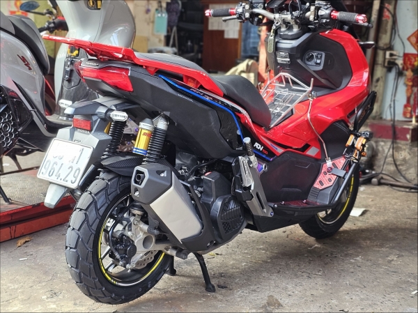 ADV 150 - Jimmy Luu