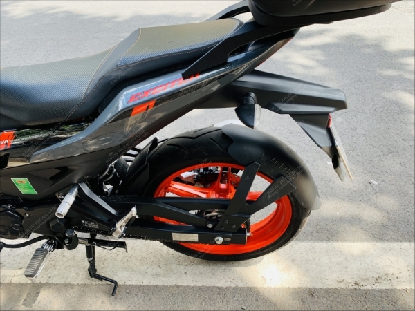 Baga và Thùng Givi Exciter 155