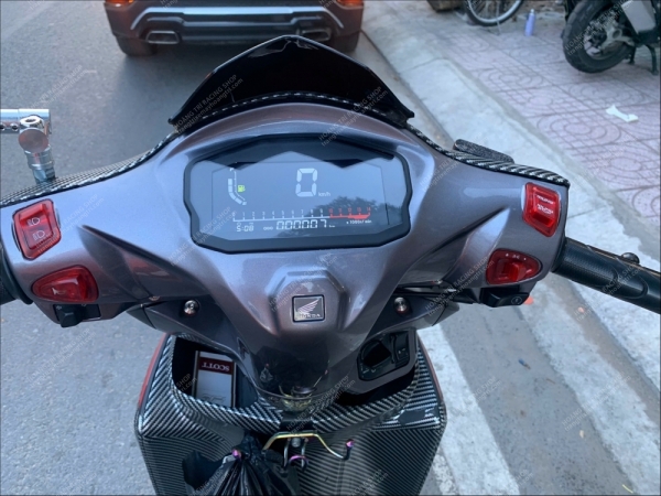 Đồng hồ Ducati xe Vision