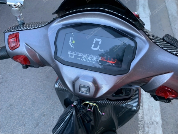 Đồng hồ Ducati xe Vision