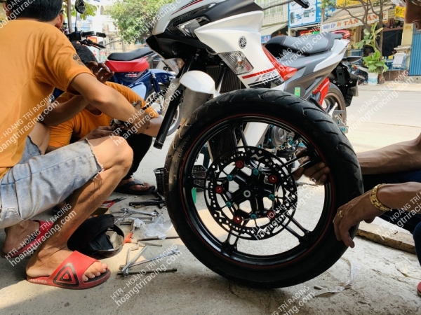 Eciter 155 - Nam quận 2 