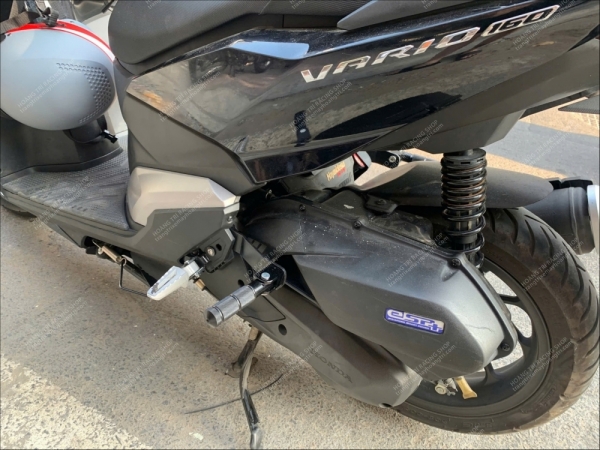 Gác chân Phụ Vario 160 - Gác chân FRX