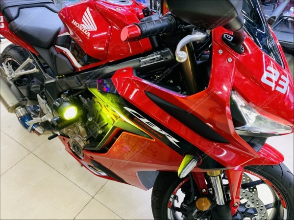 CBR650R Red - Hàn Quốc 