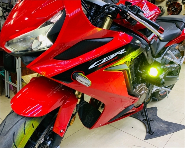CBR650R Red - Hàn Quốc 