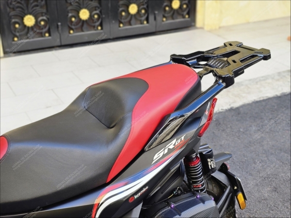 Van Bao - Aprilia SR GT 200