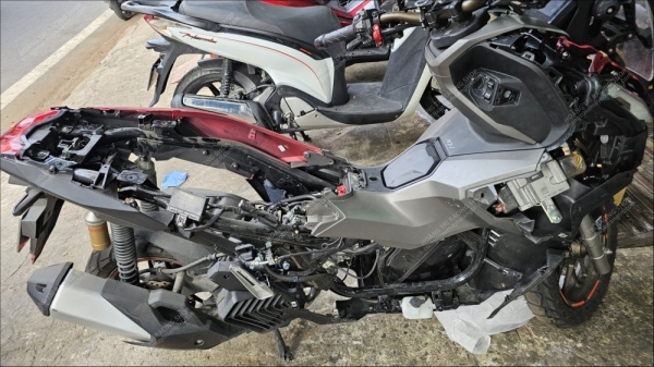 Nđường - ADV 160