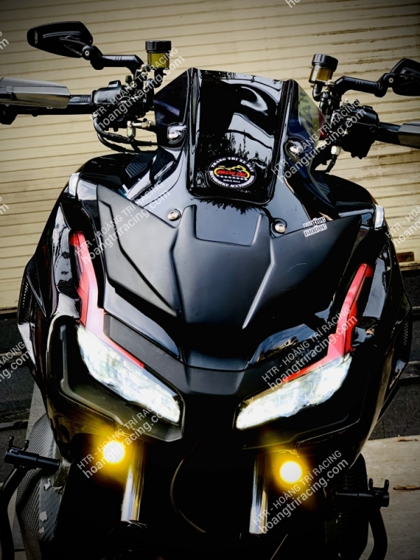 Dàn áo Batman ADV 150 đen bóng - Long Thanh Mai 