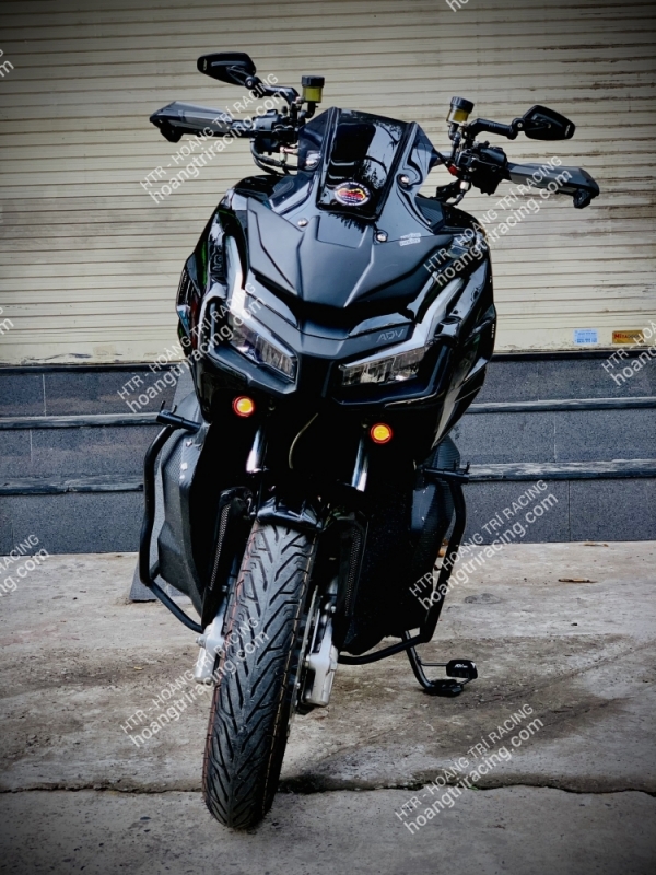 Dàn áo Batman ADV 150 đen bóng - Long Thanh Mai 