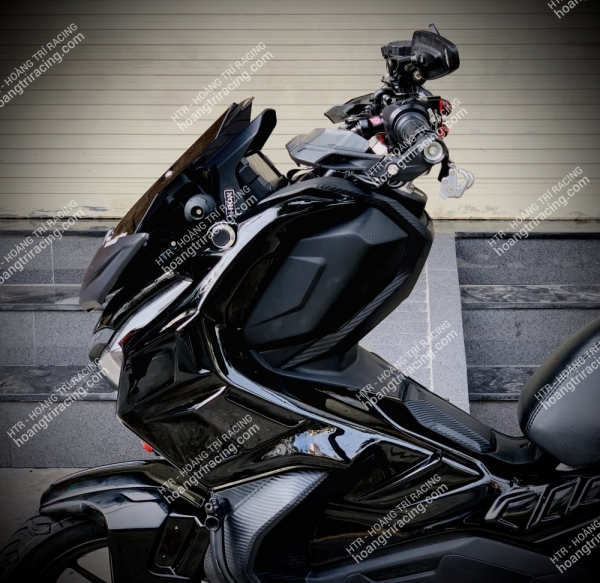 Dàn áo Batman ADV 150 đen bóng - Long Thanh Mai 